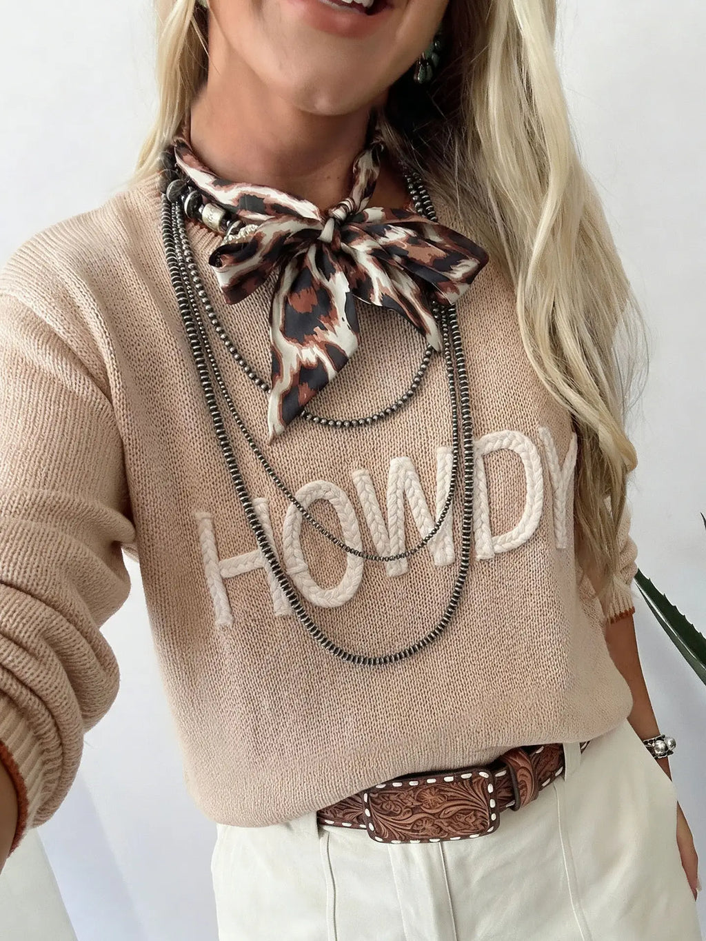 Western Howdy Letter Graphic Crew Neck Knit Sweater